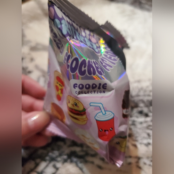 Kawaii Critterz Fuzzy Flocked Friends Foodie Collection Blind Bag TACO - Picture 5 of 6